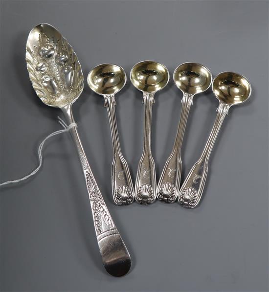 A set of four Victorian silver fiddle, shell and thread pattern salt spoons, London 1840 and a George III berry spoon
